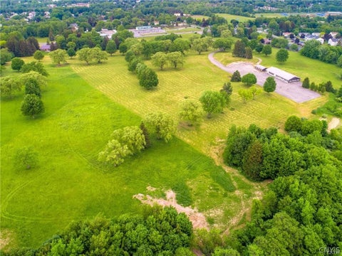 Photo of 409 Genesee Street, Oneida, NY 13421 (MLS # S1724447)