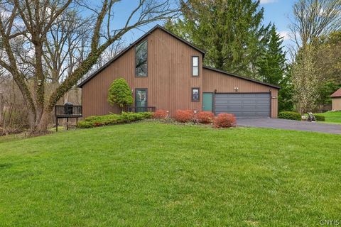 Photo of 4425 Belleflower Circle, Onondaga, NY 13215 (MLS # S1674102)