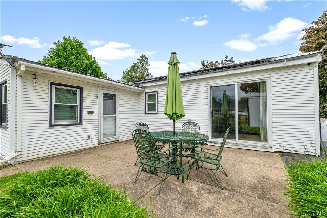 402 Richmond Road