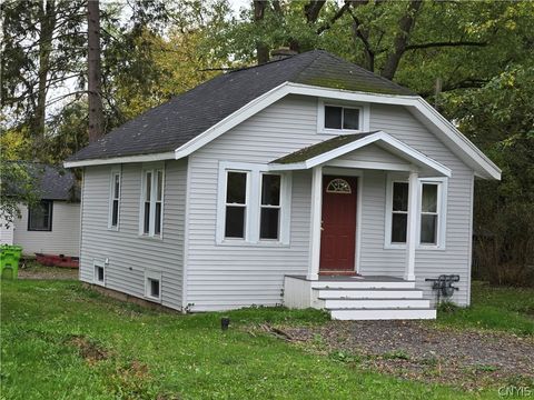 56 Salina Street Baldwinsville NY 13027