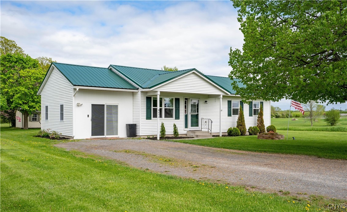 436 Centre Street, Cape Vincent, New York image 2