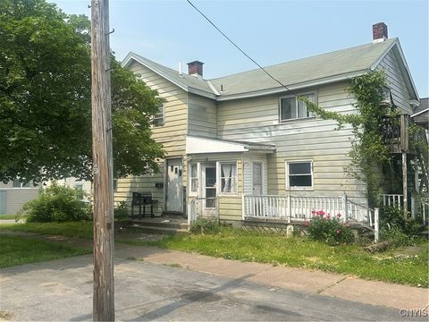 629 Lansing Street Utica NY 13501