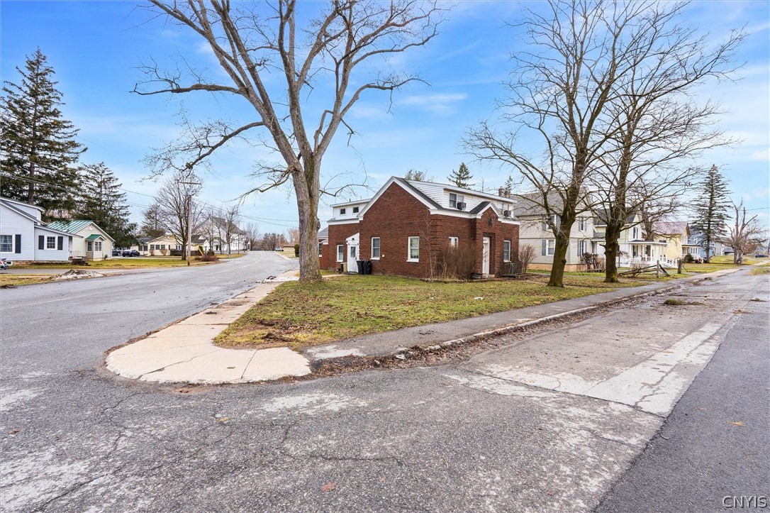 4405 Peterboro Street