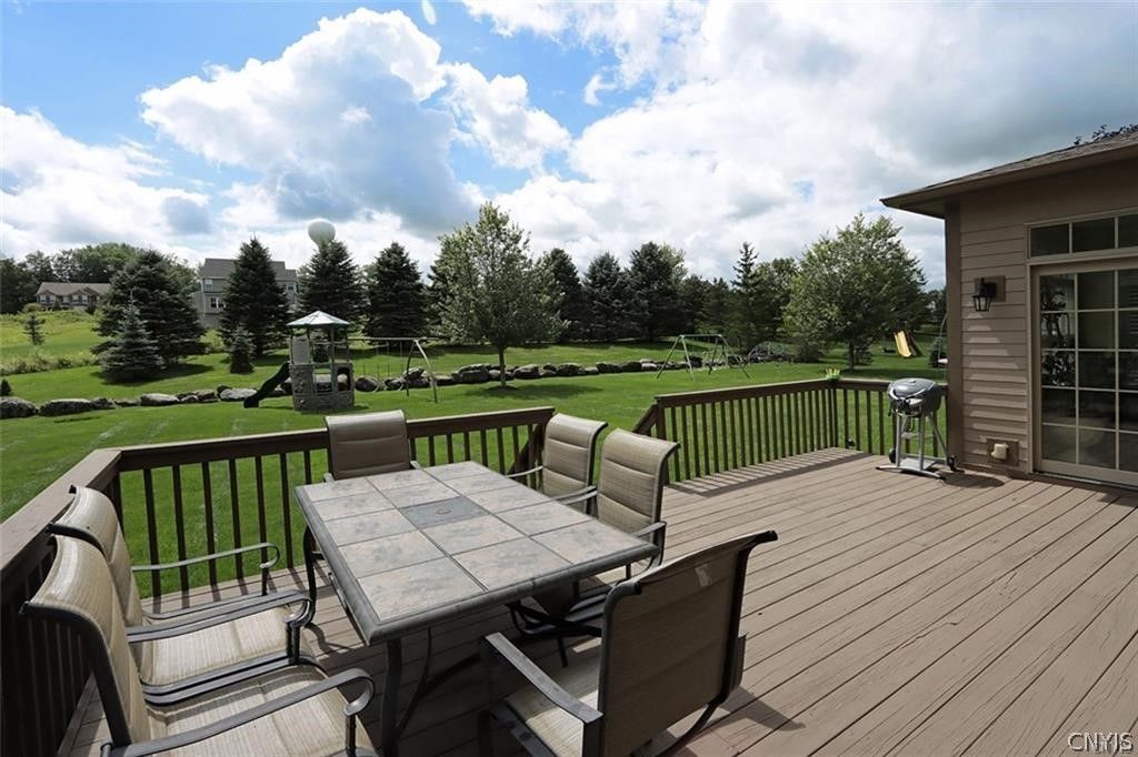 Photo of 4298 Trout Lily Lane, Pompey, NY 13104 (MLS # S1666346)