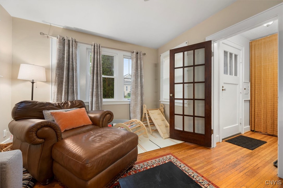 1503 Fox Place, Utica, New York image 6