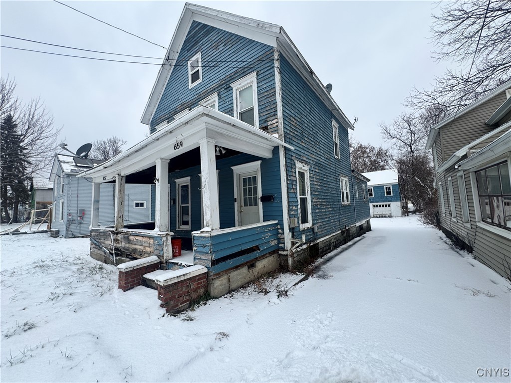 659 Bronson Street