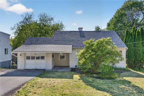 Homes For Sale - 518 Nottingham Road<br/> Syracuse, NY 13210