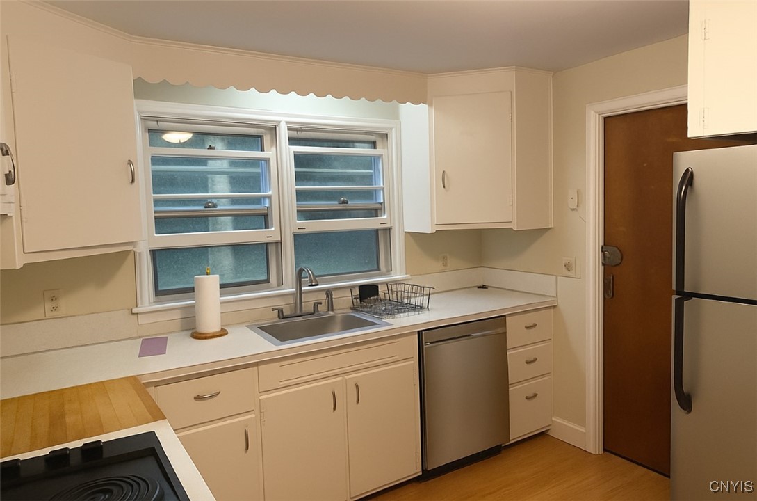 Syracuse, New York 13224, United States, 4 Bedrooms Bedrooms, ,2 BathroomsBathrooms,Residential,Active,206649