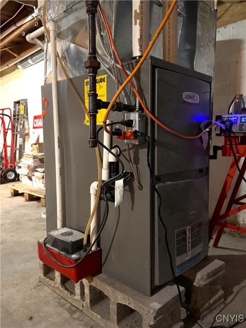 Tiny photo for 4460 Peterboro St Es St, Vernon, NY 13476 (MLS # S1655185)