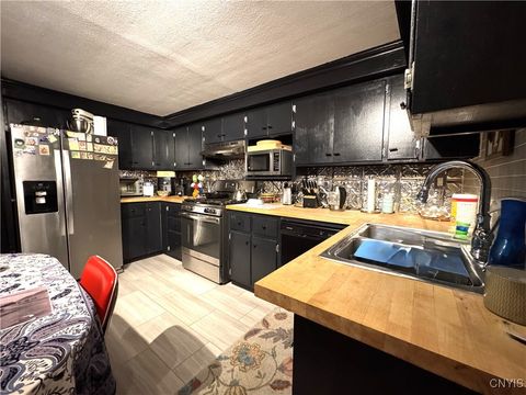 Tiny photo for 4460 Peterboro St Es St, Vernon, NY 13476 (MLS # S1655185)