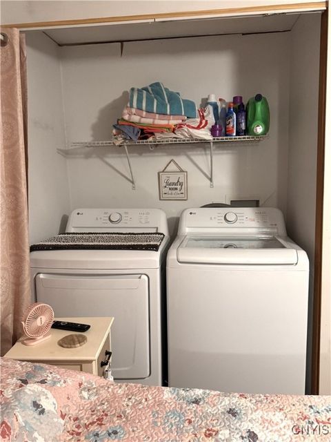 Tiny photo for 4460 Peterboro St Es St, Vernon, NY 13476 (MLS # S1655185)