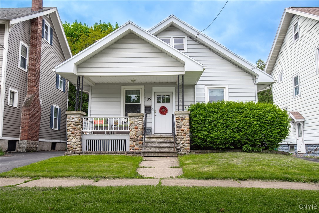 109 Dryden Avenue, Utica, New York image 1