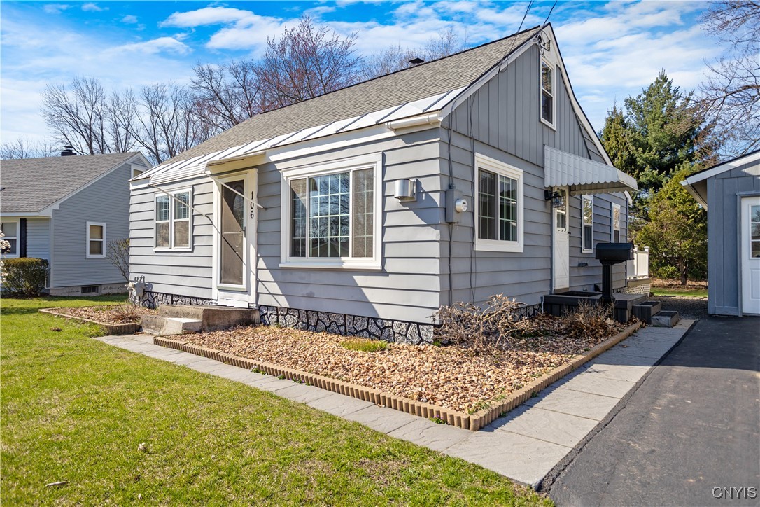 106 Brooke Drive, Clay, New York image 2