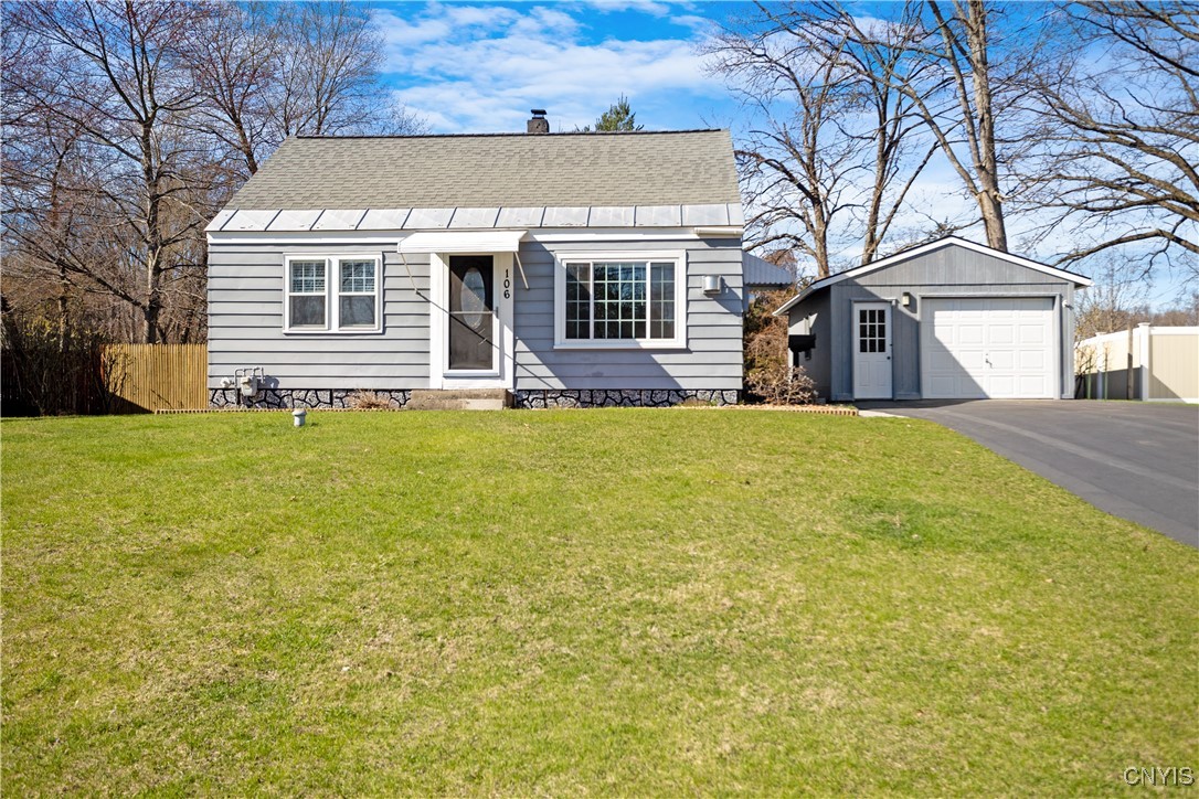 106 Brooke Drive, Clay, New York image 1