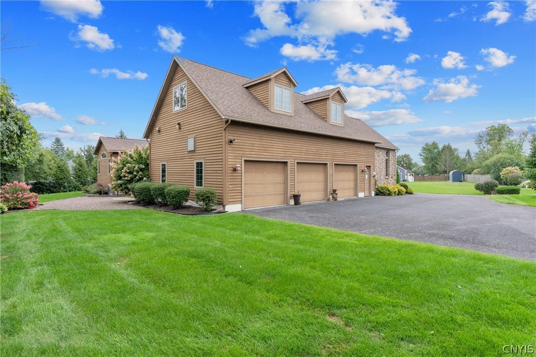 7705 Foxtail Pines