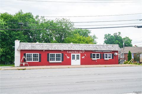 Photo of 200 Oriskany Boulevard, Whitestown, NY 13492 (MLS # S1703804)
