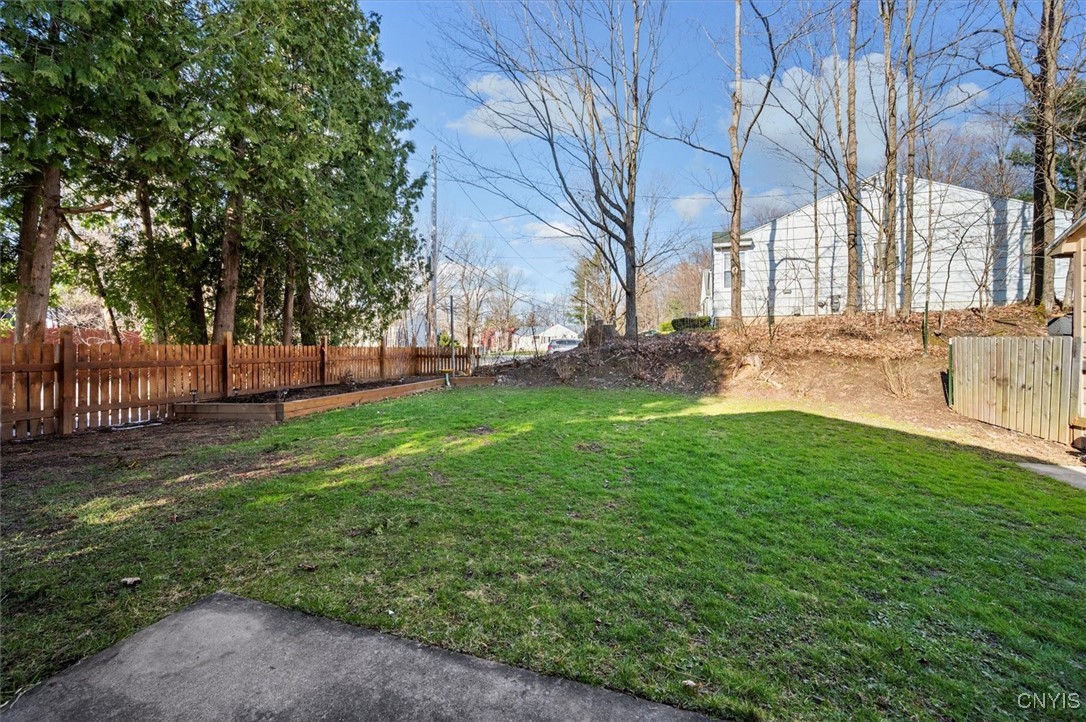 5 Hilltop Terrace, New Hartford, New York image 46