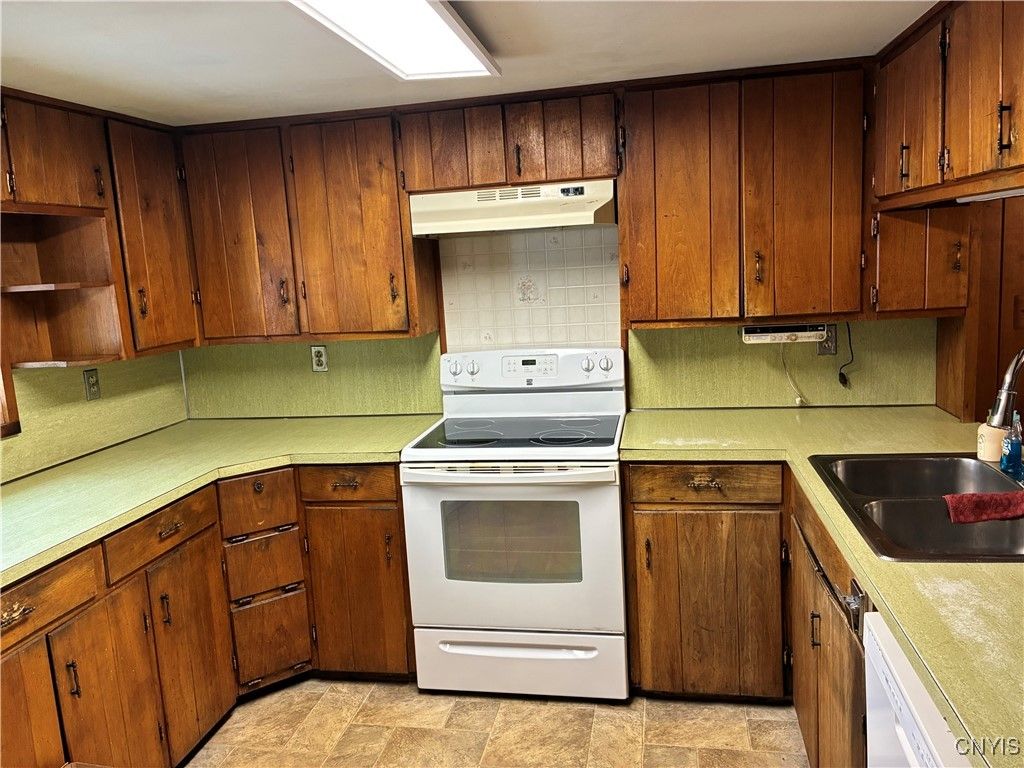 Photo of 7470 Perry Road, Van Buren, NY 13027 (MLS # S1655962)