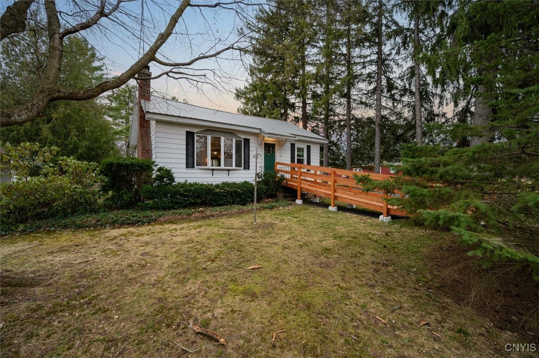 208 Pleasant Avenue, Hastings, New York image 3
