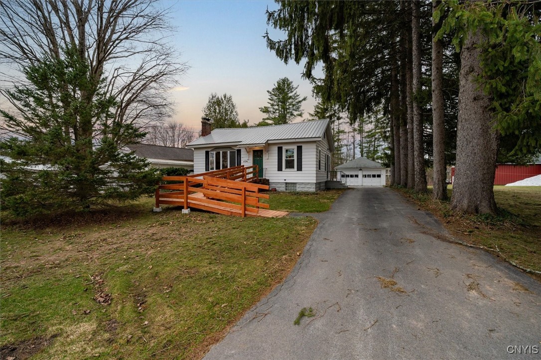208 Pleasant Avenue, Hastings, New York image 2