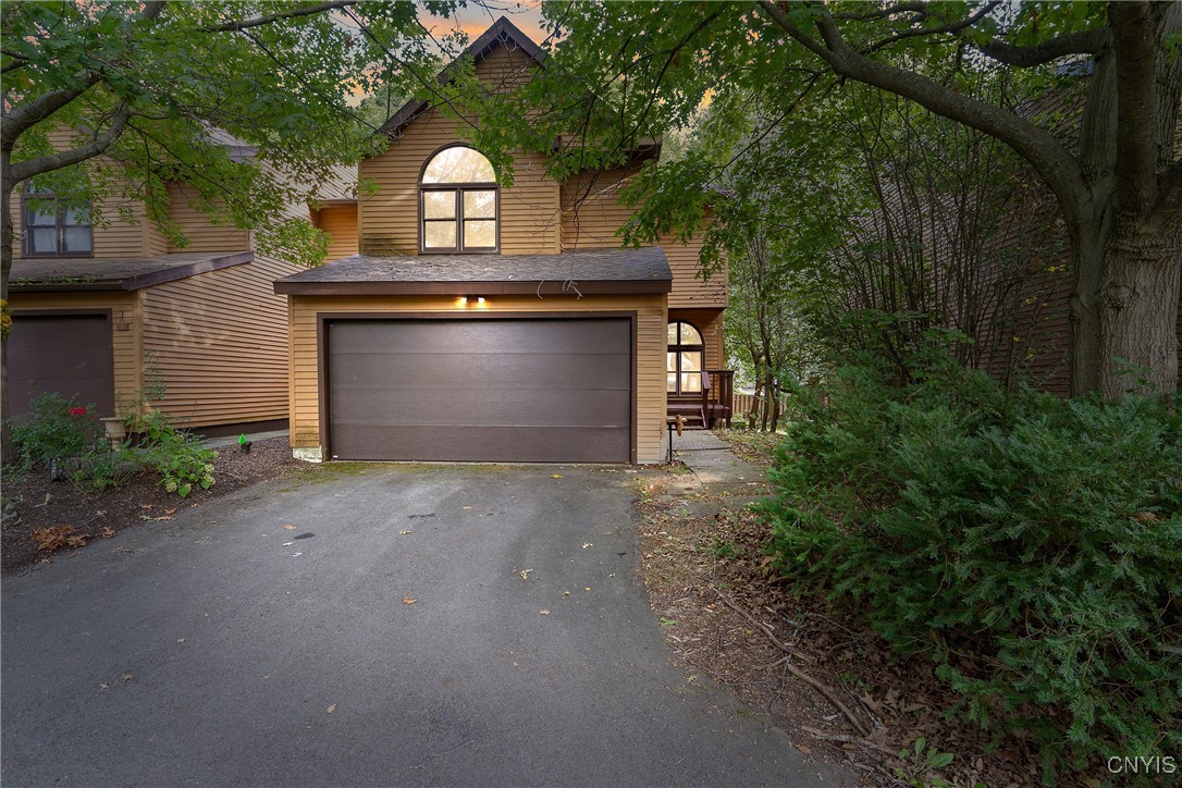 View Syracuse, NY 13203 townhome