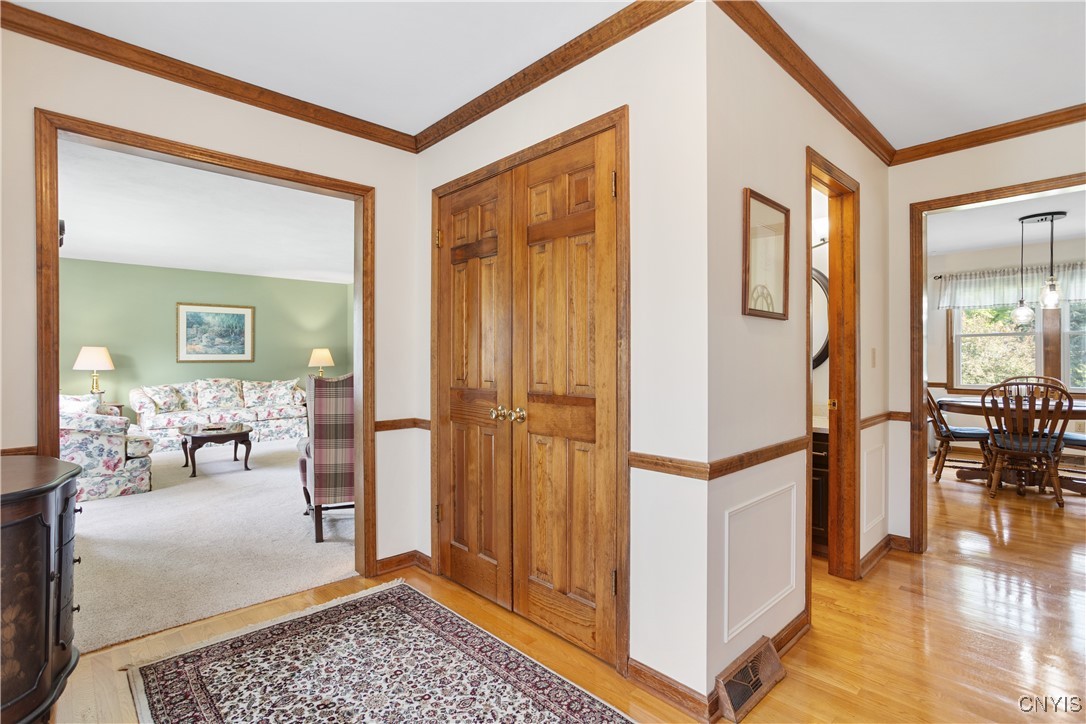 3 Landgrove Drive, Manlius, New York image 6