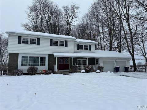 Photo of 176 S 5th Avenue, German Flatts, NY 13357 (MLS # S1653786)