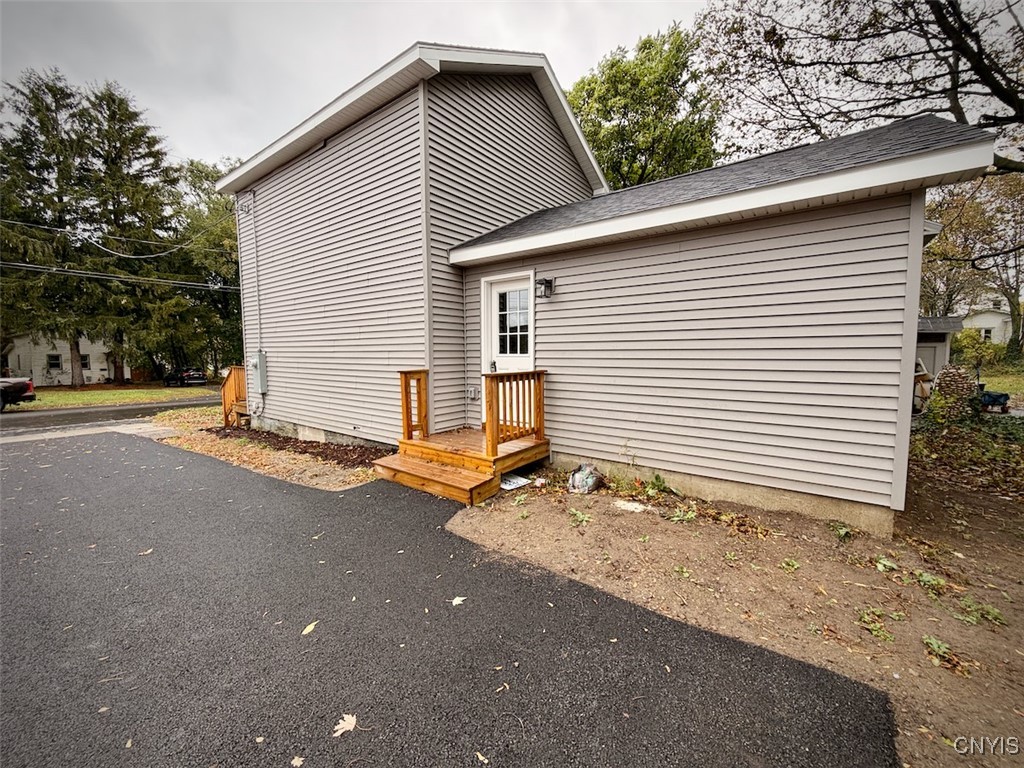 102 E Schuyler Street