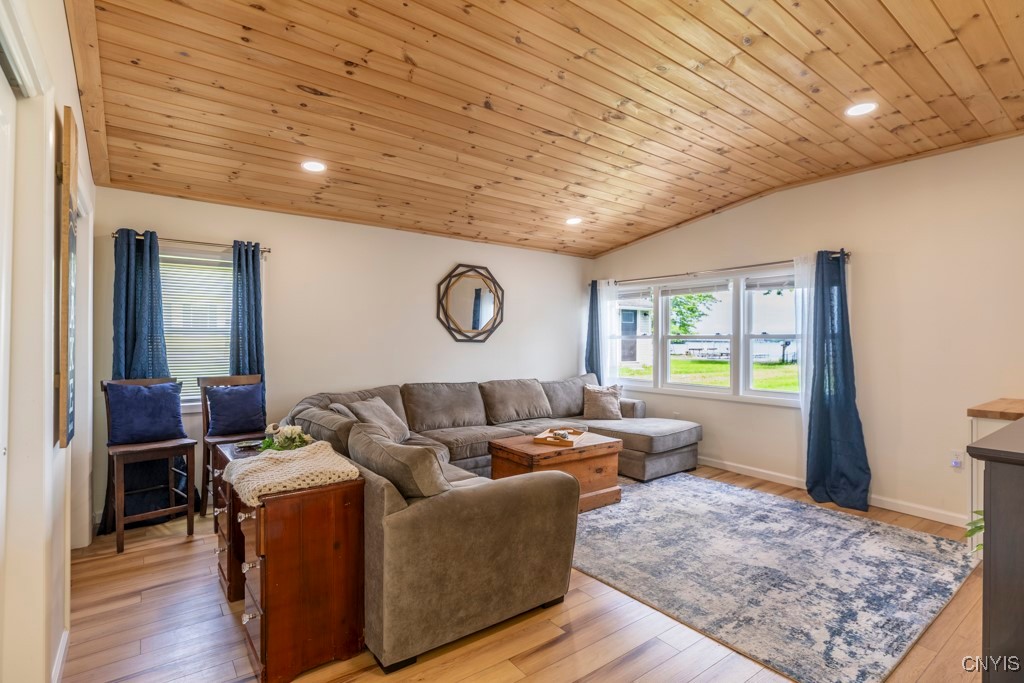 6054 Muskrat Bay Road, Cicero, New York image 6