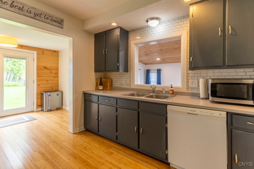 6054 Muskrat Bay Road, Cicero, New York image 22