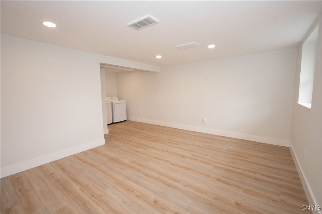 Cicero, New York 13029, United States, 3 Bedrooms Bedrooms, ,2 BathroomsBathrooms,Residential,Active,203687