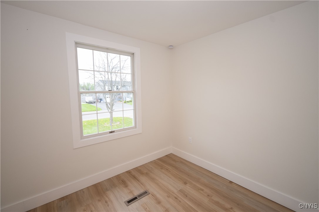 Cicero, New York 13029, United States, 3 Bedrooms Bedrooms, ,2 BathroomsBathrooms,Residential,Active,203687