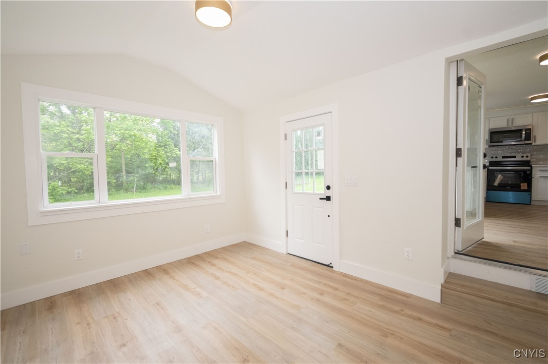 Cicero, New York 13029, United States, 3 Bedrooms Bedrooms, ,2 BathroomsBathrooms,Residential,Active,203687