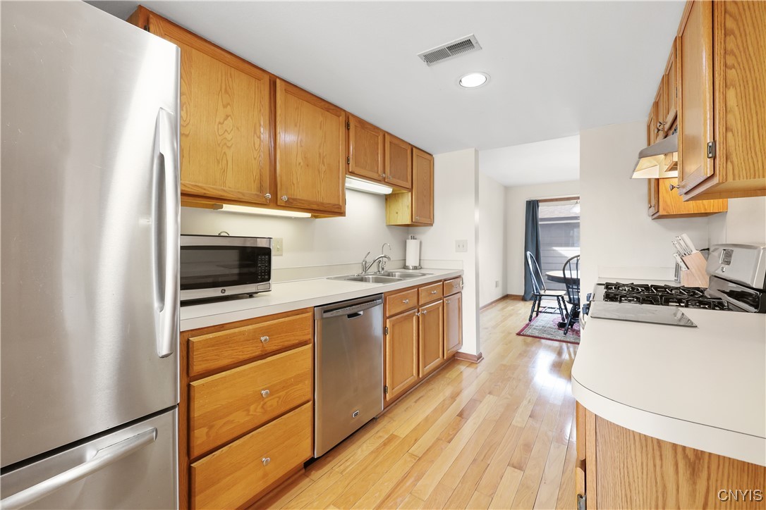 393 Summerhaven Drive, Manlius, New York image 10