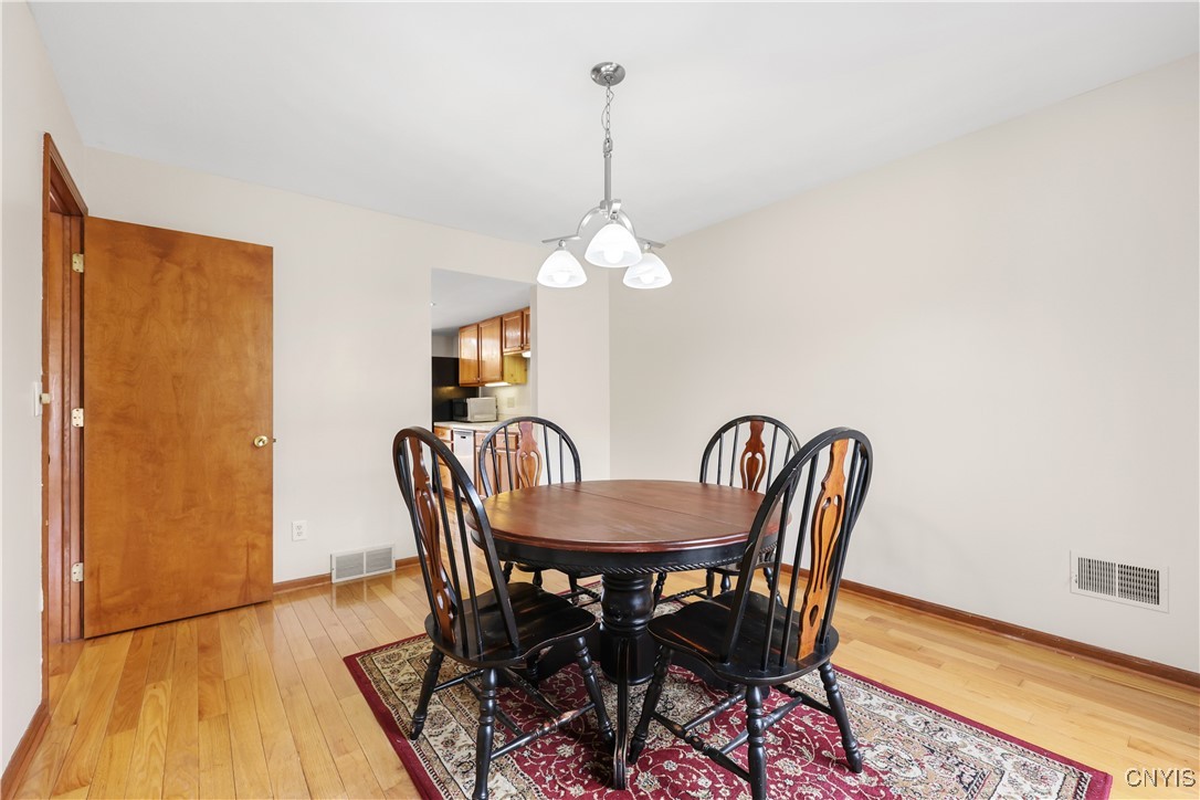 393 Summerhaven Drive, Manlius, New York image 14