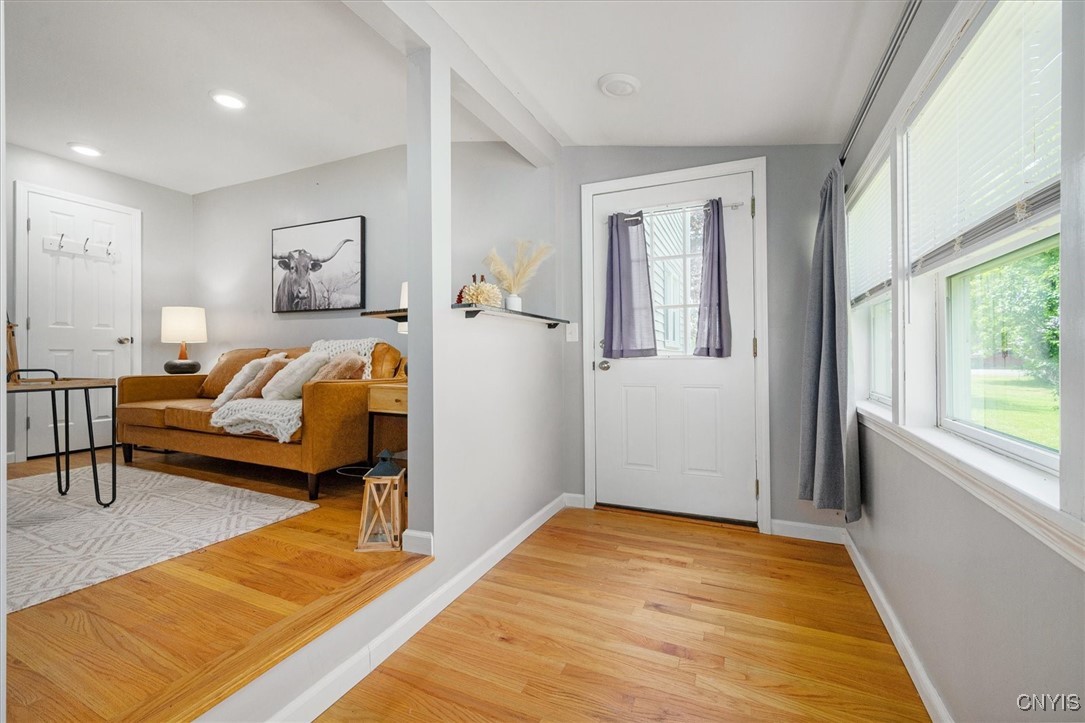 9771 River Road, Marcy, New York image 15