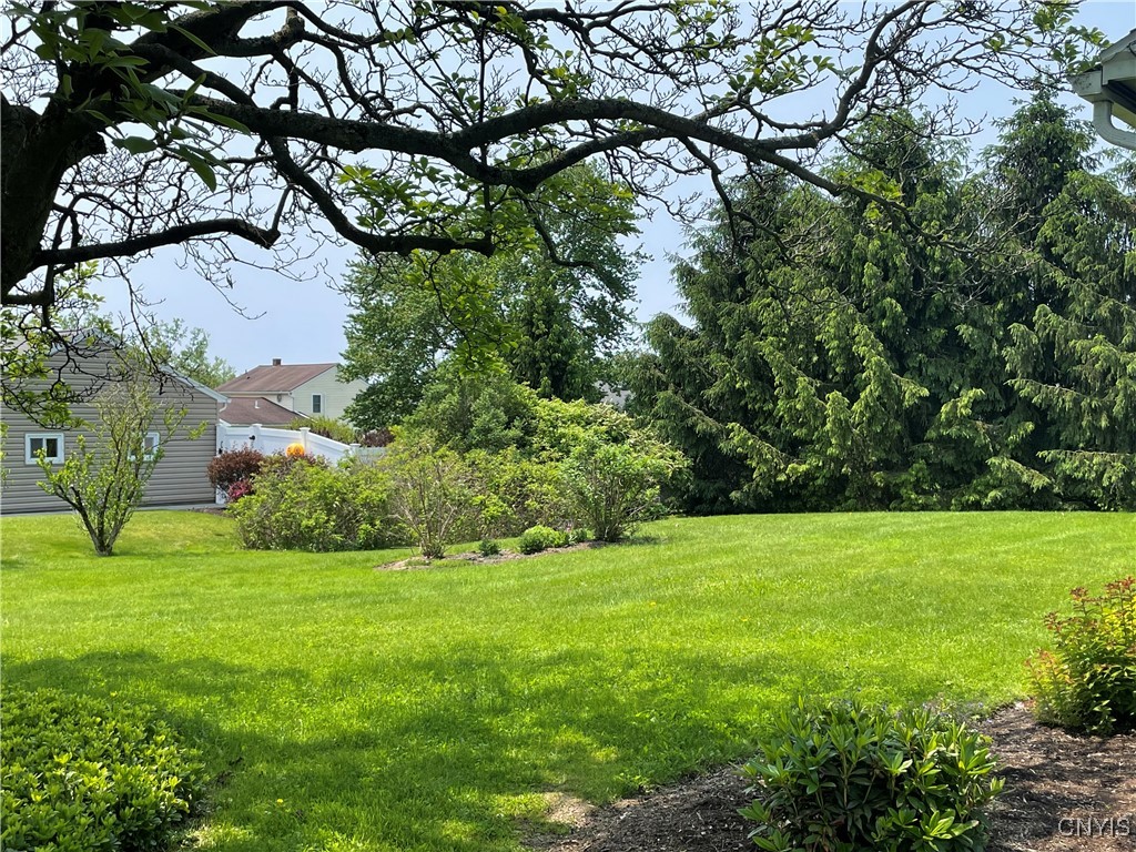 25 S Hunter Avenue, Auburn, New York image 6