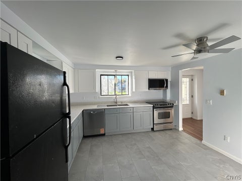 Tiny photo for 100 Signal Ridge RDG, Camillus, NY 13209 (MLS # S1724327)