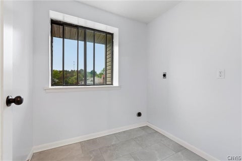 Tiny photo for 100 Signal Ridge RDG, Camillus, NY 13209 (MLS # S1724327)