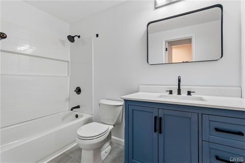 Tiny photo for 100 Signal Ridge RDG, Camillus, NY 13209 (MLS # S1724327)