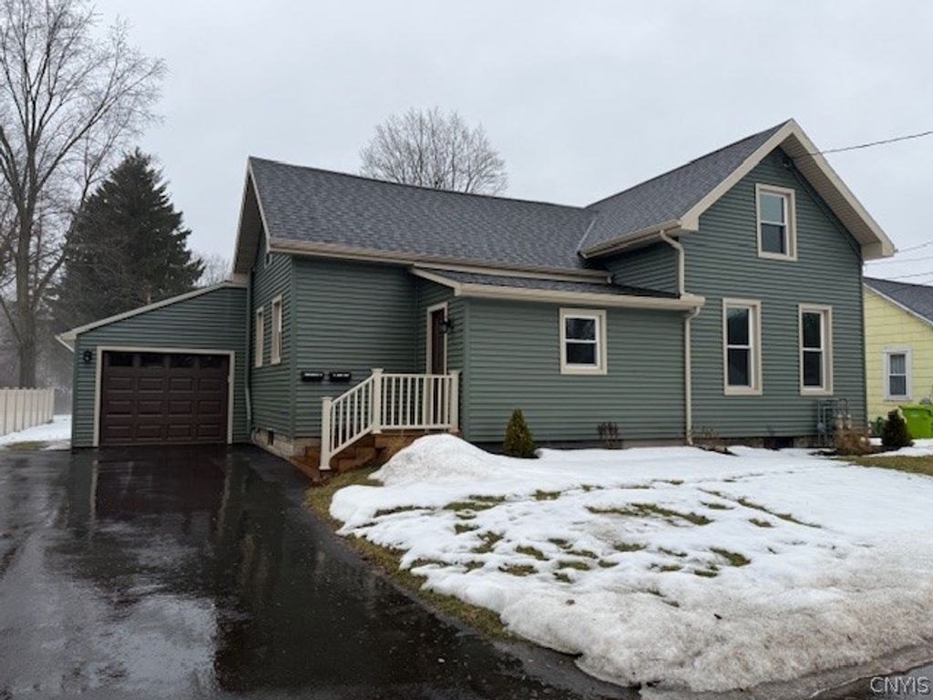 Photo of 8 Park Avenue, Homer, NY 13077 (MLS # S1665314)
