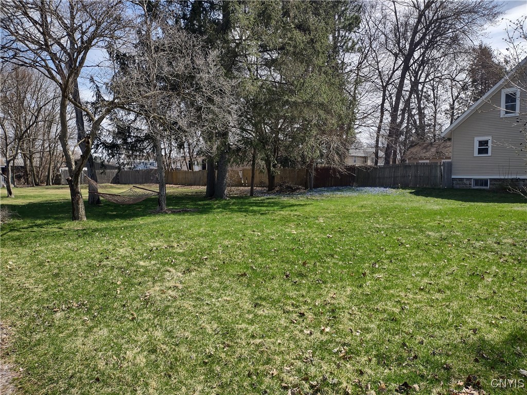 121 Chestnut Street, Clay, New York image 34