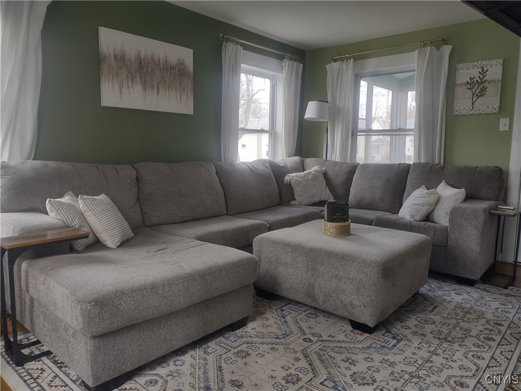 121 Chestnut Street, Clay, New York image 15