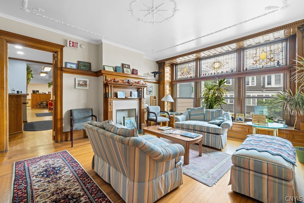 1628 W Genesee Street