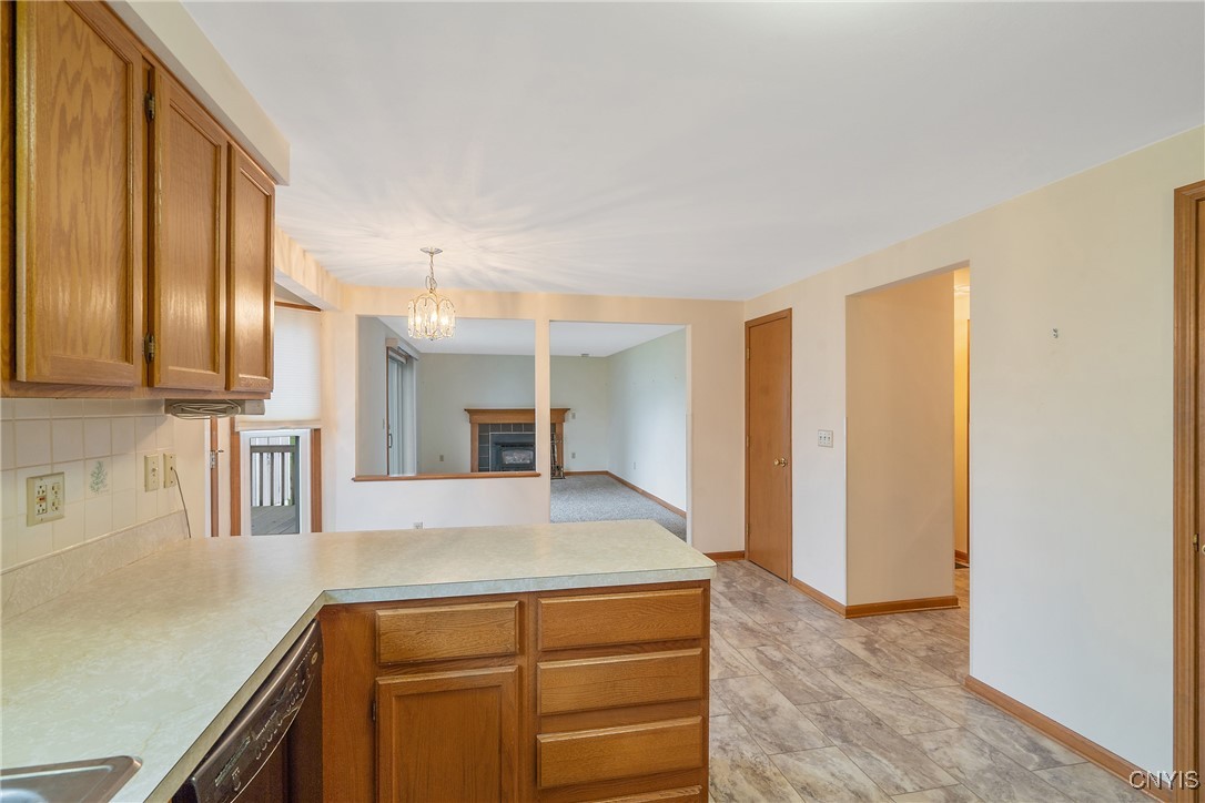 8616 Snowshoe Trail, Cicero, New York image 15