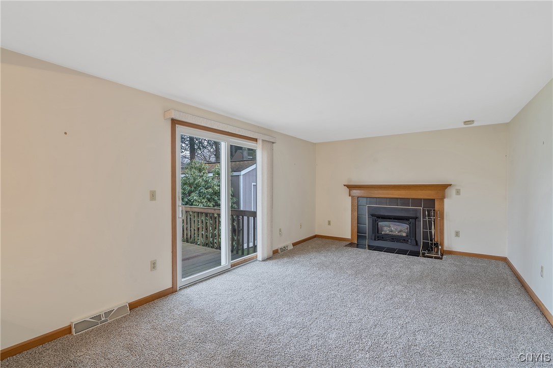 8616 Snowshoe Trail, Cicero, New York image 19
