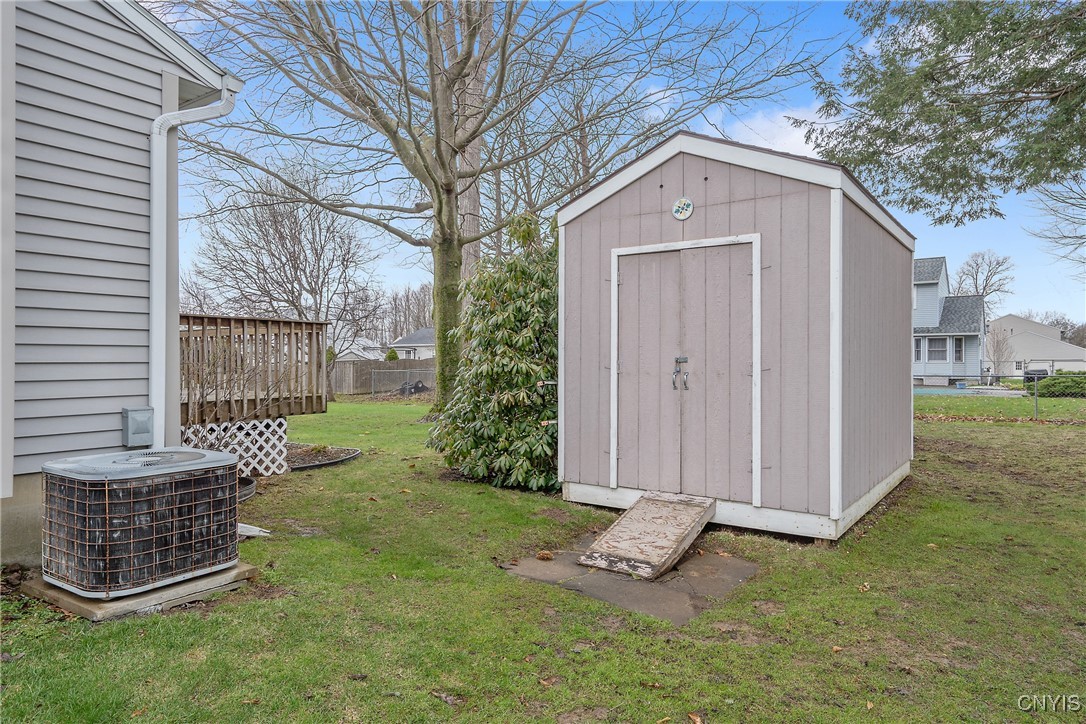 8616 Snowshoe Trail, Cicero, New York image 36