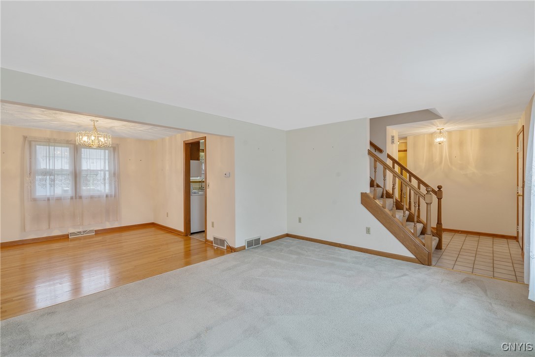 8616 Snowshoe Trail, Cicero, New York image 8