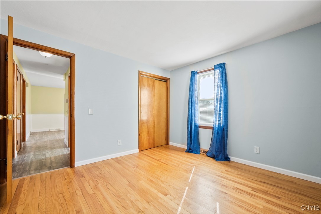 208 Lawdon Street, Clay, New York image 15