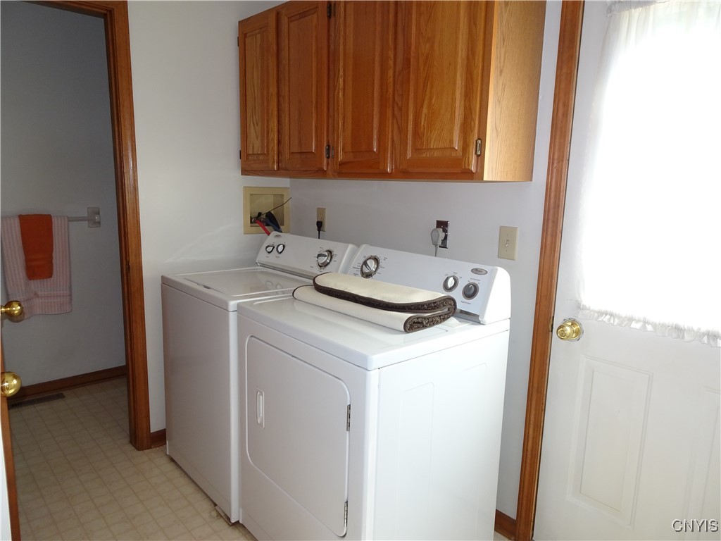 Geddes, New York 13219, United States, 2 Bedrooms Bedrooms, ,2 BathroomsBathrooms,Residential,Pending,182101